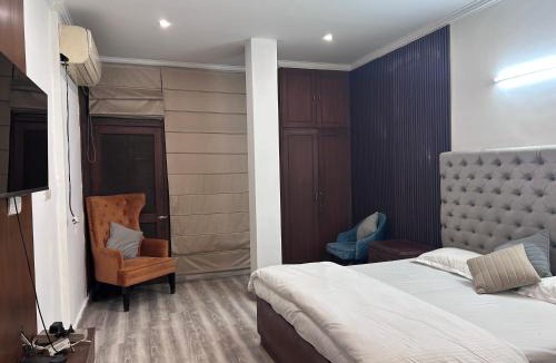 Nehru Place House | The Hideout GK