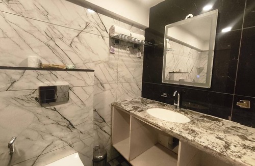 Manipal Hotel | THE HIGH POINT INN & SUITE