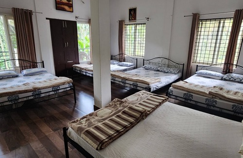 Hassan Hostel | The Karle - Hostel