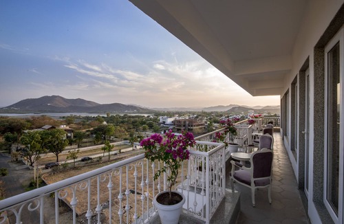 Shavri Colony Hotel | The Kehloor