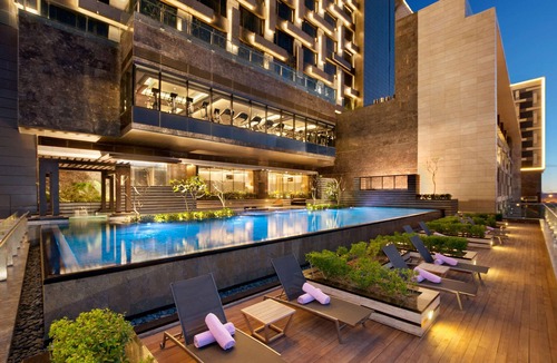 New Delhi Hotel | The Leela Ambience Convention Hotel Delhi