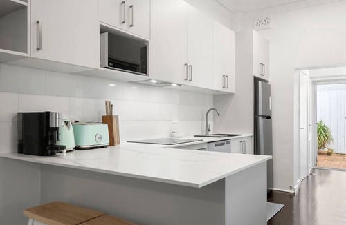 Leichhardt House | The Leichhardt Hideaway on Francis St