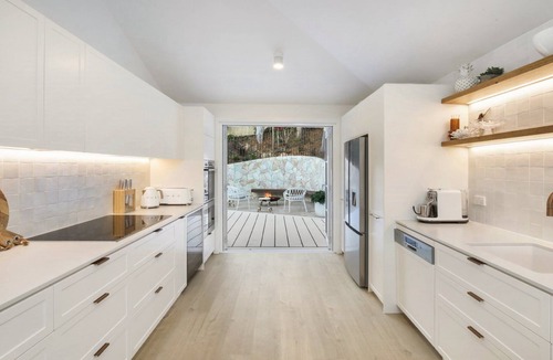 Copacabana House | THE LODGE Pool, incredible views, stroll to Copacabana Beach