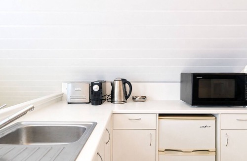 Avalon Beach Cottage | The Loft @ Ave