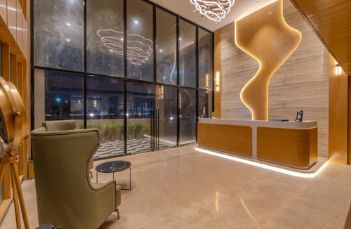 Udhna Hotel | The Magnetica