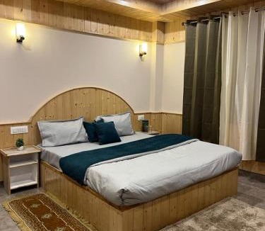 Banjar House | The Mountain Stream