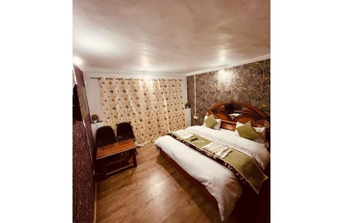 Laripora House | The New View Pahalgam