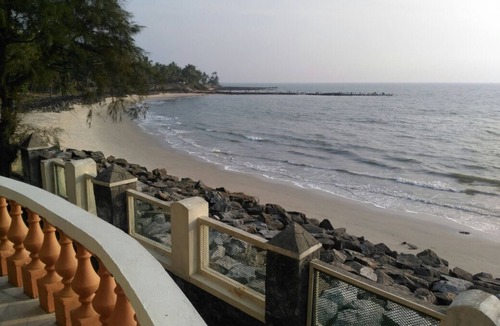 Elathur Villa | THE OUTRIGGER - 2 Bedroom 2 Bathroom (En-suite) Beachfront Private Villa