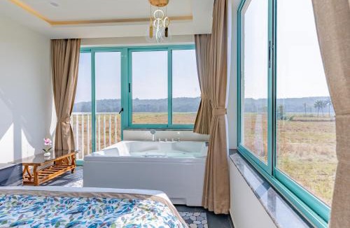 Mandrem Hotel | The Paradise - By the fields