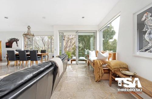 Thredbo Ski Chalet | The Peak 3