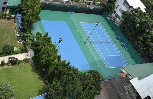 Dhaka House | The Residence by Gulshan Club is located 26 minutes driveway from Airport!
