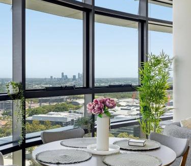 Sydney Olympic Park Apartment | The Sky Perch