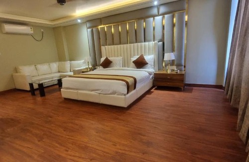 Buxar Hotel | The Vaishnavi Hotel , Buxar Bihar