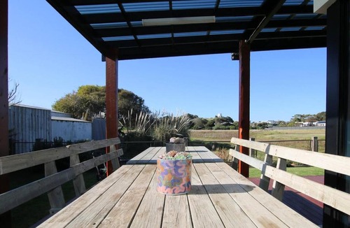 Warrnambool House | The Wetlands