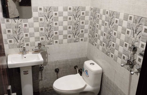 Mandsaur Hotel | The White House