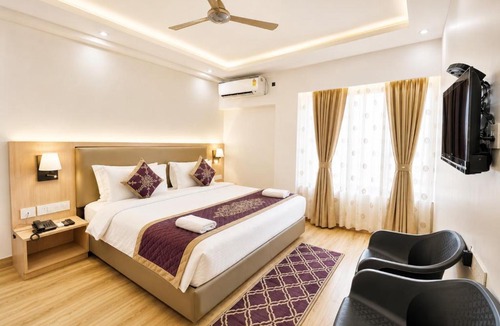 Puri Hotel | This Hotel Is A Great Place To Visit With Family G-Resort Near Marine Drive Road Puri And Sea Beach Restaurant & Swimming Pool Facilities - All Room Spacious and Fully Air Conditioned Rooms With Attached Balcony-24-Hour Room Service