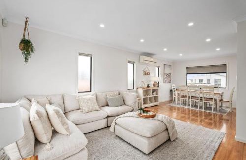 Indented Head House | Tides Edge