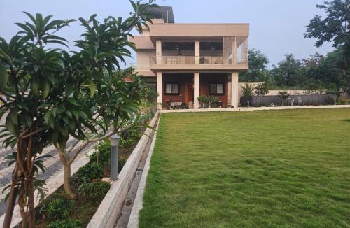 Ulhasnagar House | Tiwari Farmhouse - 3k per person a day