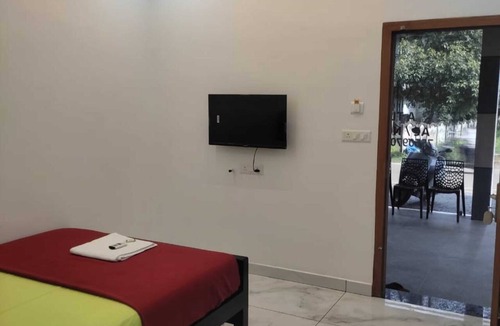 Aluva Hotel | TLTA Residency