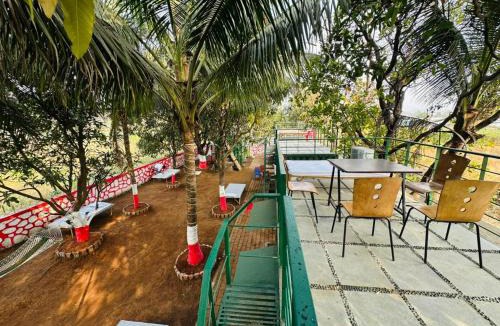 Amarnath House | TOMS' Cabin Farmhouse