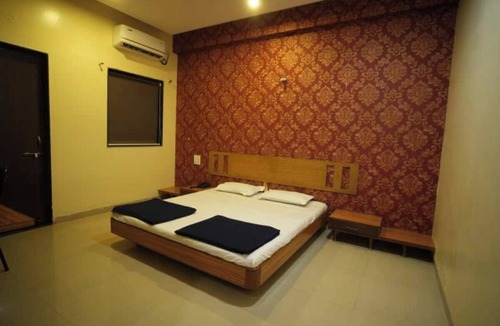 Daulatabad Hotel | Tourists Home