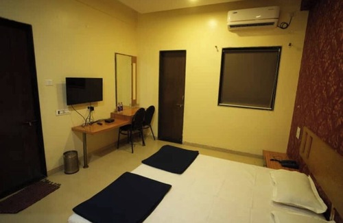 Daulatabad Hotel | Tourists Home