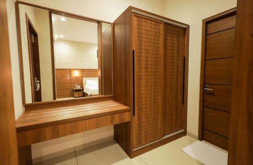 Thalassery Hotel | Town Square Residency