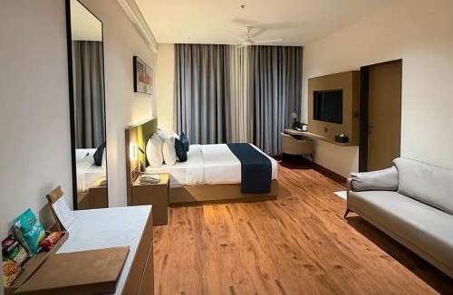 Hadapsar Hotel | Townhouse MIDC Hadapsar Formerly Modi Niwas