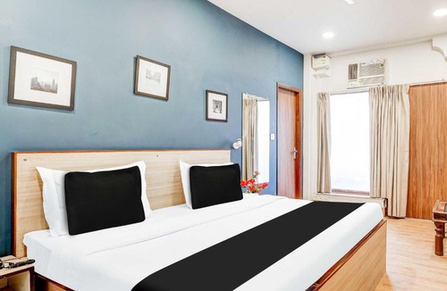 South West Hotel | Townhouse New Delhi Palam Railway Station