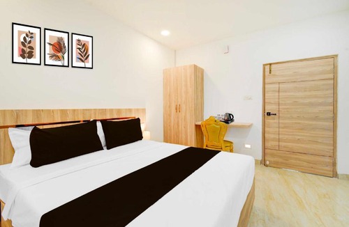 Hyderabad Hotel | Townhouse Oak LB Nagar Metro Station