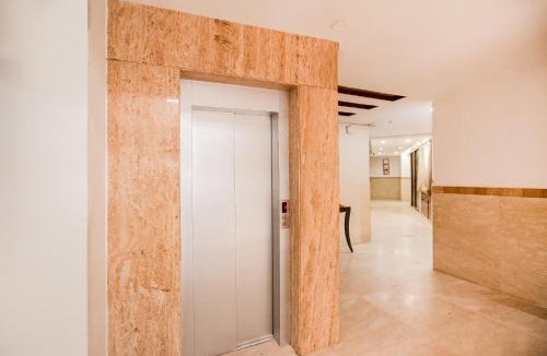 Kalkaji Hotel | Townhouse Sunrise Villa