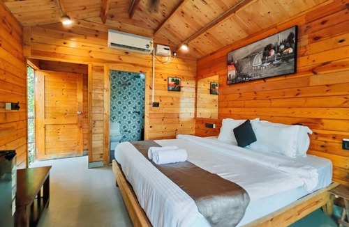 Saipem Hotel | Tranquill Riverside Luxury Cottages