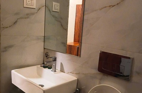 J B Nagar Hotel | Transit Pride Hotel T2 Mumbai Airport