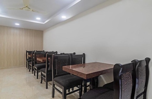 Hyderabad Hotel | Treebo Galaxy Inn