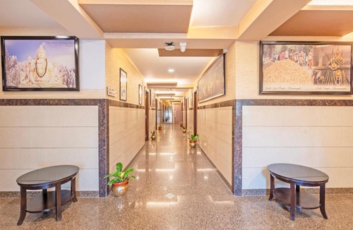 Electronics City Hotel | Treebo Golden Stay Electronic City
