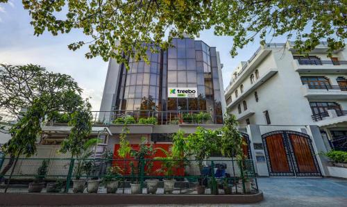 Noida Hotel | Treebo Primeone