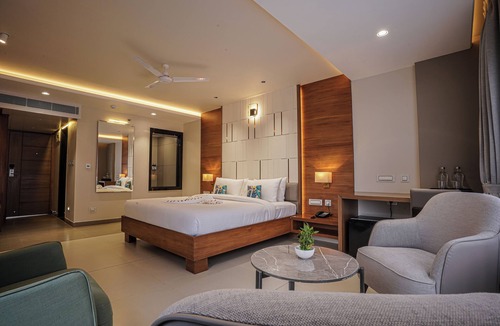 Belagavi Hotel | TreeHouse Kambers