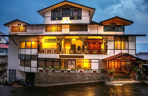 Gangtok Hotel | Treenz Lite