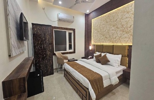 Varanasi Hotel | Triveni International