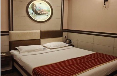 Vannarpettai Hotel | TVK Regency