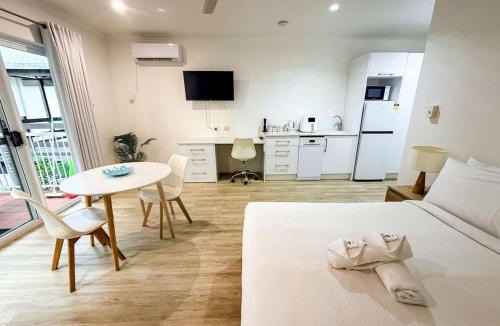 Dolphin Heads Apartment | U222 - The Serenity