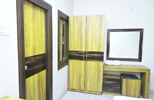 Sandila Hotel | Uday Hotel