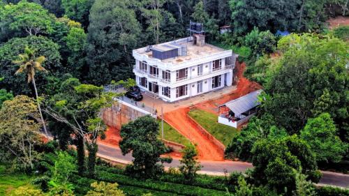Chithirapuram Hotel | Uforia Munnar