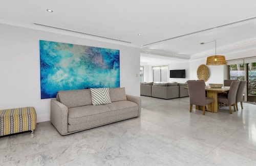 Terrigal House | Unit 1 - 3 Bed Part Ocean View