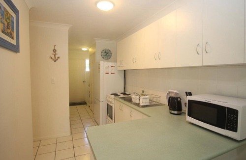 Arcadia Apartment | Unit 5 Beachcomber, Arcadia