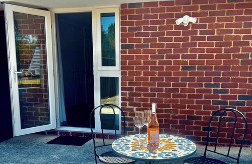 Mariginiup Condo | Unwind at this peaceful semi-rural location 15 minutes from Joondalup.