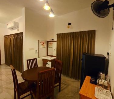 Alwaye House | Upper Crest Luxury Homestay Near Kochi Airport