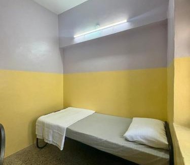 Triplicane Hostel | Urban Mansion Triplicane