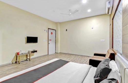 Surat Hotel | UTSAV GALAXY BANQUET And ROOMS
