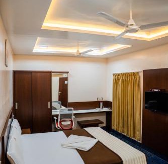 Thanjavur Hotel | V V Residency